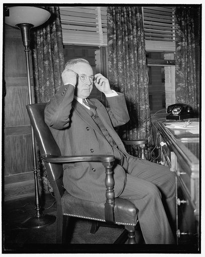 Running for Governor of Pennsylvania. Washington, D.C., March 23. Lt. Gov. Thomas Kennedy of Pa. who is running for Governor on the Democratic ticket, photographed at his desk today in the United Mine Workers offices, Kennedy is Secretary and Treasurer of the United States Mine Workers Union, 3/23/3