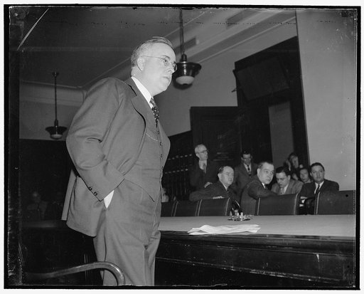 Refuses to supply records for Senate committee. Washington, D.C., March 23. Elisha Hanson, counsel for Dr. Edward A. Rumely Executive Sec. of the National Committee to uphold constitutional government, today refused to allow Rumely to comply with a subpoena by the Senate Lobby Committee asking for r
