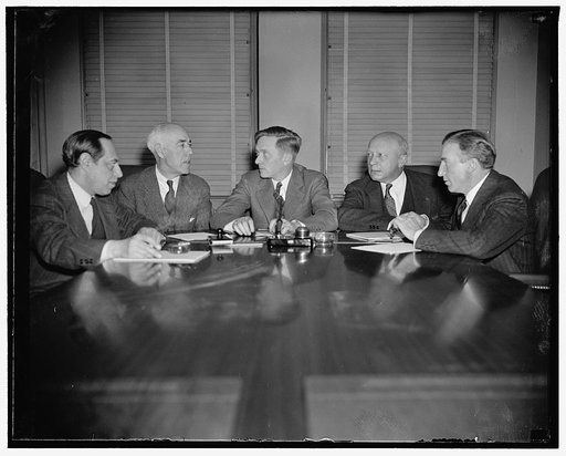 Securities and Exchange Commission. Washington, D.C., March 31. The first picture to be made of the Securities and Exchange Commission since the appointment of its newest members, Jerome Frank and John W. Hanes. In the photograph, left to right: Jerome Frank, Robert E. Healy, William O. Douglas, Cha