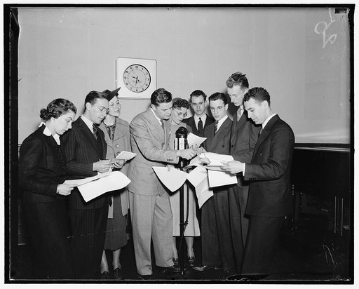 Prof. Ebensburger instructs students