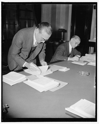 U.S. plane manufacturing facilities inadequate; Admiral Cook. Washington, D.C., April 7. Rear Admiral Arthur D. Cook, Chief Naval Aeronautics, testifying before the Senate Naval Affairs Committee at a secret hearing today declared that existing government and private facilities could manufacture har