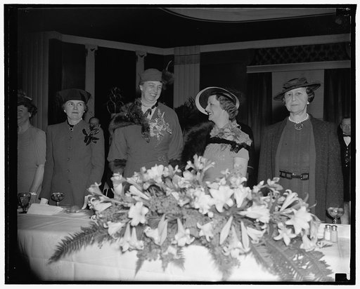 Members of '73 club hold luncheon for Mrs. Roosevelt. (L.R.) Mrs. Ernest Lundeen; Mrs. F.D. Roosevelt; Mrs. Fred Biermann. Mrs. Richard M. Duncan