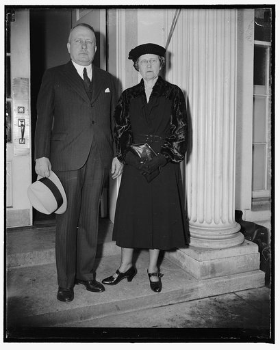 Visit the president Washington, D.C., April 22. Mrs. Joseph T. Robinson, wife of the former majority leader of the senate with her brother Grady Miller, who visited the president at the White House today, 4/22/38