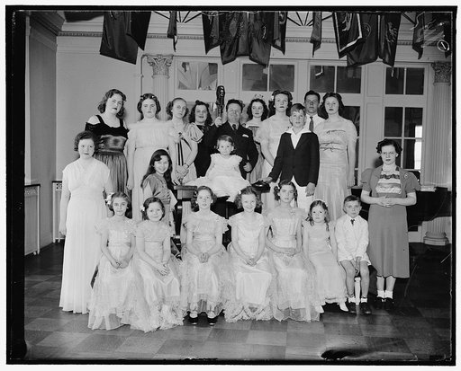 Congressional [...]broadcast group. Cong. Kids, NBC, 4/16/38