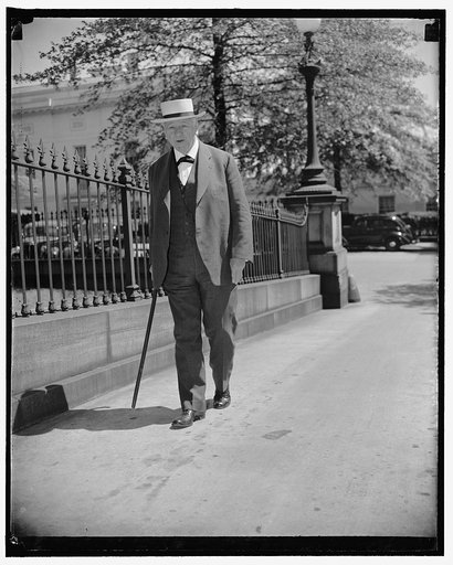 U.S. envoy to Mexico. Washington, D.C., April 23. American Ambassador to Mexico Josephus Daniels, leaving the State Department today after making a report to the Secretary of State, 4/23/38