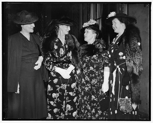 Supreme Court Justices' wives attend breakfast in honor of First Lady. Washington, D.C., April 25. Wives of the Chief Justices and the Associate Justices of the Supreme Court turned out on force today to attend the breakfast tendered in honor of Mrs. Roosevelt by the Congessional Club at the Mayflow