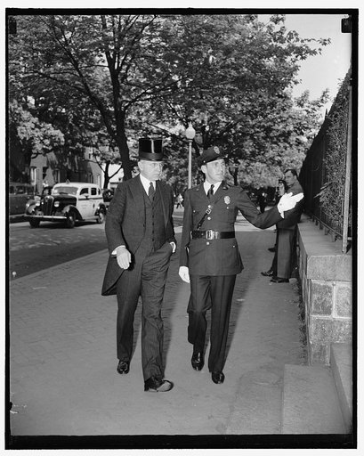 Washington, D.C., May 12. A recent snapshot of Associate Justice of the Supreme Court Stanley F. Reed, 5/12/38