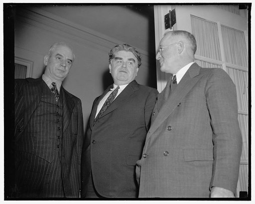 Rumored peace conference of Pennsylvania democratic factions fails to materialize. Washington, D.C., May 24. The reported peace conference between Pennsylvania's warring democratic factions scheduled for today turned out to be a meeting of John L. Lewis and CIO leaders with their defeated candidate 