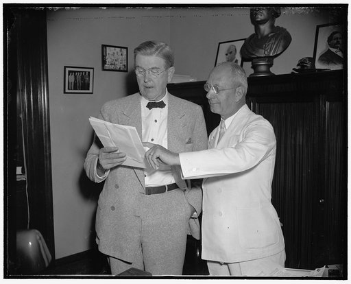 ...]ahay, D. of Ohio, Chairman of the TWA [Investigating] Committee, with Thomas Panter, Chief [Engineer] of the Committee