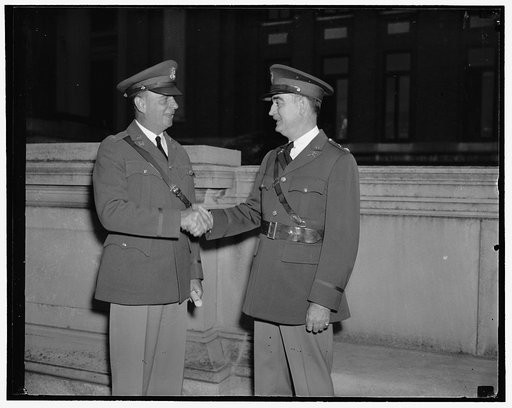 Brothers graduate again. Washington, D.C., June 22. Members of the graduating class of 1910 at West Point these brothers, Lieut. Col. Beverly C. Dunn, (left) U.S. Engineer Corps, and Lieut. Col. Walter K. Dunn, U.S. Coast Artillery, received diplomas together again today as they graduated from the A