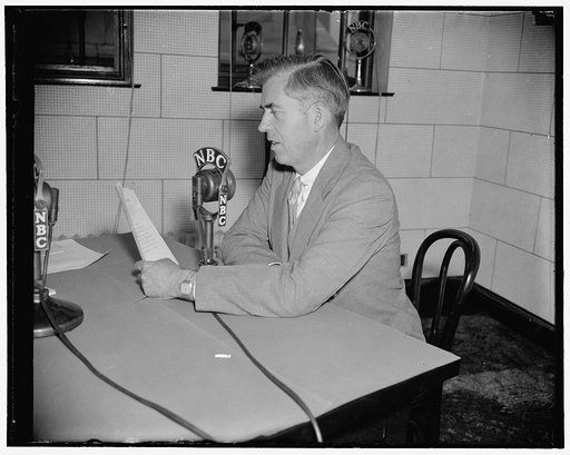 3,000 hours on the air waves. Washington, D.C., June 27. Sec. of Agriculture Henry Wallace, speaking over the Farm and Home Hour today, todays broadcast marks the 3,000th hour on the air and makes it the world oldest radio program from the standpoint of hours on the air, 6/27/38
