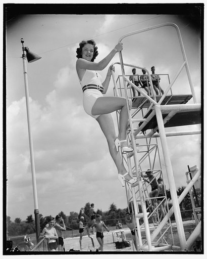 "Miss Washington" Washington, D.C., Aug. 4. Miss Dorothy Parker has been selected as Miss Washington and will compete for the title of "Miss America" at the Atlantic City beauty pageant to be held during Labor Day week. 18 Years old, she weighs 112 pounds and is 5 feet, 4 inches in height. She is th