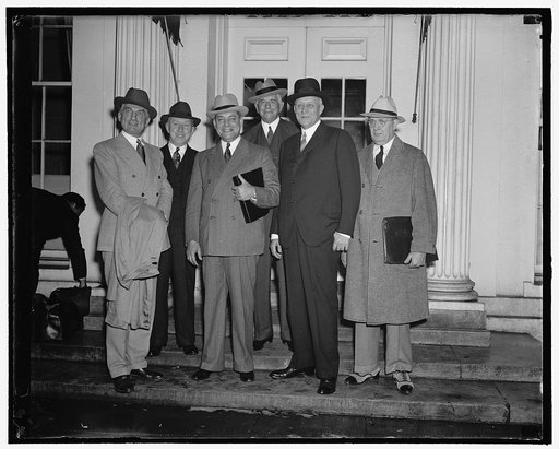Rail management and Labor executives confer with President Roosevelt. Washington, D.C., Sept. 20. Following a conference today with representatives of Railway Management and Labor at the White House, President Roosevelt announced that he had named an informal six-man committee to devise a broad plan