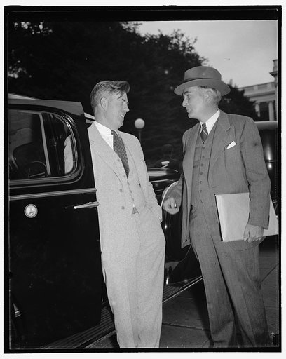 Cabinet members arrive for meeting with President Roosevelt. Washington, D.C., Sept. 16. Left to right: Secretary of Agriculture, Henry Wallace and acting Secretary of the Navy, Charles Edison
