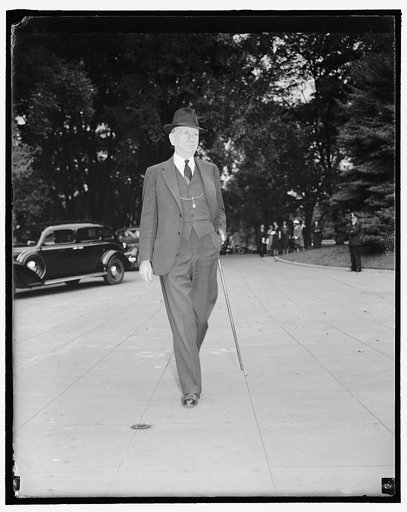 Sec. of Commerce, Daniel Roper