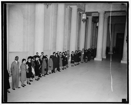 Crowd seeks admittance to opening of U.S. Supreme Court. Washington, D.C., Oct. 3. The S.R.O. sign was hung out early today as the crowd gathered to gain admittance to the U.S. Supreme Court Chamber of for the opening of the 1938. 39 term of the Court, 10/3/38