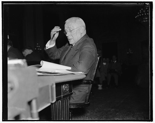Fewer jobs unless railroads get proper share of traffic, fact finding commission told. Washington, D.C., Oct. 3. A.F. Cleveland, Traffic Vice President of the Association of American Railroads, today told President Roosevelt's fact finding commission that unless railroads obtain their proper share o
