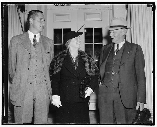 Civil Service Commission confers with President Roosevelt. Washington, D.C., Oct. 10. Members of the United States Civil Service Commission leaving the White House today after a conference with President Roosevelt. Left to right: Samuel H. Ordway, Jr., Mrs. Lucille Forster McMillin, Chairman; and Ha