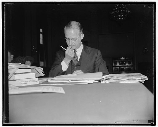 Appears before Dies Un-American Committee. Washington, D.C., Nov. 7. Dr. J.D. Matthews, former 'fellow traveler' in the Communist United Front who told the Dies Committee investigating un-American activities that, Earl Browder, sought to obtain from the State Dept. 'diplomatic immunity' for funds to