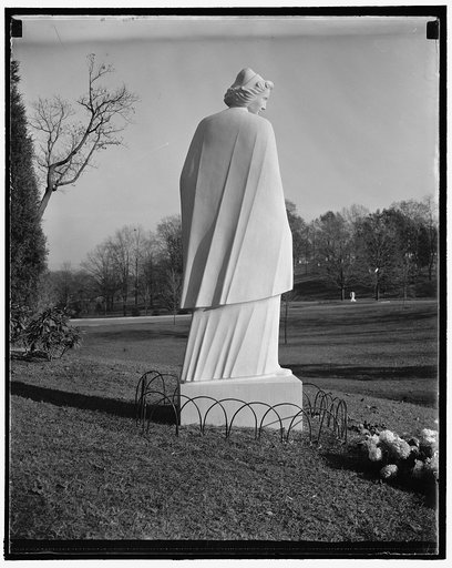 Memorial to Army and Navy Nurses