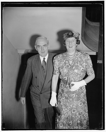 Michigan Senator and Wife. Washington, D.C., Nov. 12. The Republican United States Senator from Michigan and Mrs. Arthur H. Vandenberg arriving for the reception at Polish Embassy last night, 11/12/38
