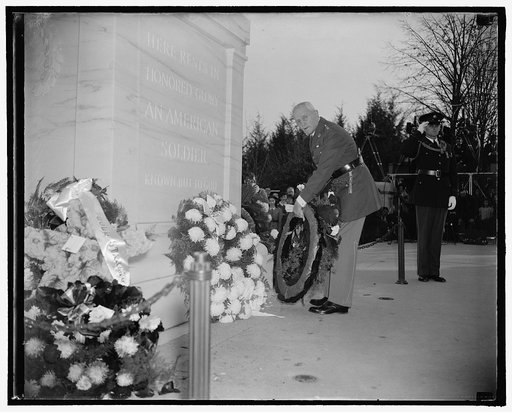 Gen. Pershing pays homage to Unknown Soldier. Washington, D.C., Nov. 11. General John J. Pershing, Commander of the American Forces during the World War, places a wreath on the Tomb of the Unknown Soldier in Arlington National Cemetery to observe the 20th anniversary of the signing of the Armistice,