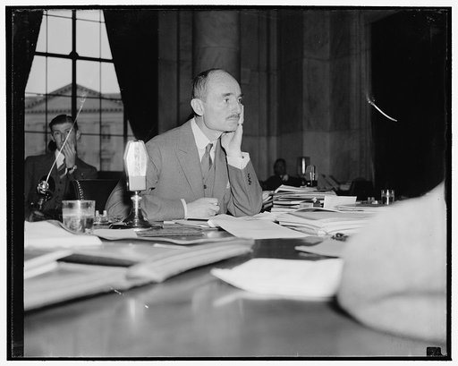 Chief Counsel. Washington, D.C., Nov. 15. Francis Biddle, Chief Counsel for the Joint Congressional Committee Investigating the Tennessee Valley Authority, pictured as he questioned witnesses today when the public hearings were resumed