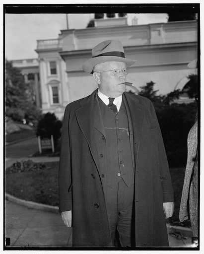 Governor-elect of Oklahoma. Washington, D.C., Nov. 18. A new photographic portrait of Leon C. Phillips, Governor-elect of Oklahoma