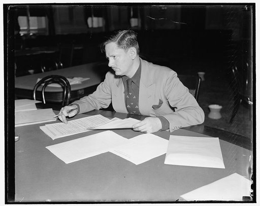 Dies committee told country is being flooded with racial propaganda. Washington, D.C., Nov. 21. The House Committee Investigating Un-American Activities was today told by it's ace investigator, John Metcalfe, that at least 200 organizations in the U.S. are disseminating racial propaganda, and descri