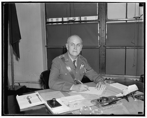 Takes command of Washington provisional brigade. Washington, D.C., Dec. 1. Col. Maxwell Murray was today promoted to the rank of Brigadier General and assumed command of the Washington Provisional Brigade. He succeeds Brig. Gen. Dana T. Merrill, who has been transferred to Fort Benjamin Harrison, In