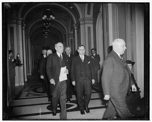 Republican House Leader praises Speaker Bankhead as 76th Congress convenes. Washington, D.C., Jan. 3. Speaker William Bankhead, left, was today characterized as a 'great American' by Republican House Leader Joseph W. Martin, Jr., right, in a short address before the 76th Congress when it convened. T