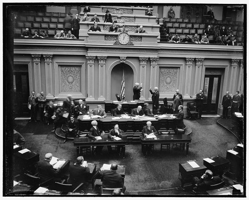 Scene in U.S. Senate. Washington, D.C., Jan. 4. Scene in the United States Senate today as Vice President Garner administered the oath to Senator Elmer Thomas, re-elected from Oklahoma in last November's election, 1/4/39
