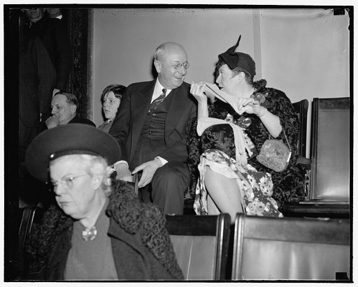 Former Attorney General and Mrs. Cummings hear President address Congress. Washington, D.C., Jan. 4. Former Attorney General and Mrs. Homer S. Cummings were early arrivals in the House Gallery today to hear President Roosevelt deliver his message to the 76th Congress, 1/4/39