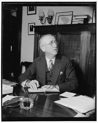 New photo of Senator Byrnes. Washington, D.C., Jan. 14. A new informal photograph of James F. Byrnes, Senator from South Carolina, 1/14/39
