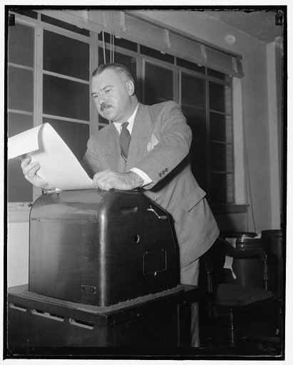 Franklyn Waltman with Rep. Nat'l. Com., 1/17/39
