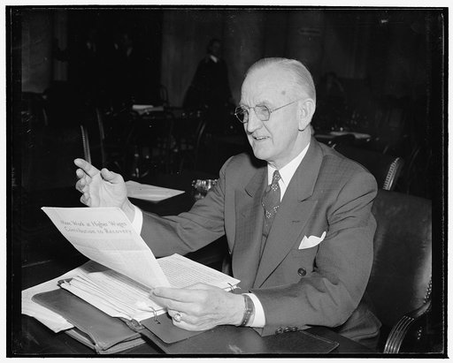 Monopoly Committee told price of auto wheels reduced 20 per cent in last five years. Washington, D.C., Jan. 20. Clarence C. Carlton, President of the Motor Wheel Corp. of Detroit, today told the Monopoly Committee that the patent system had engendered competitive conditions in the auto industry and 