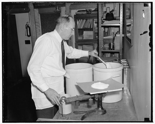 Method for preserving cream. The salt is put into earthen jars, when cream is added. It must be stirred sufficiently to mix, 1/26/39
