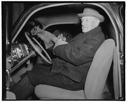 Celebrates 77th birthday. Washington, D.C., Feb. 3. His looks belying his age. Supreme Court Justice James Clark McReynolds today celebrated his 77th birthday. He pictured at the wheel of his auto leaving home for the Supreme Court Chamber, 2-3-39