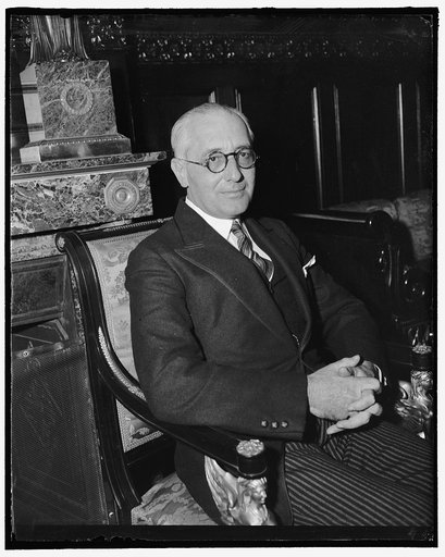 Monetary adviser to Brazilian Foreign Minister. Washington, D.C., Feb. 13. Marcos De Souza, prominent in Brazilian banking circles, accompanied Brazilian Foreign Minister Oswaldo Aranha to this country for a series of conferences with Secretary of the Treasury Henry Morgenthau and other high governm