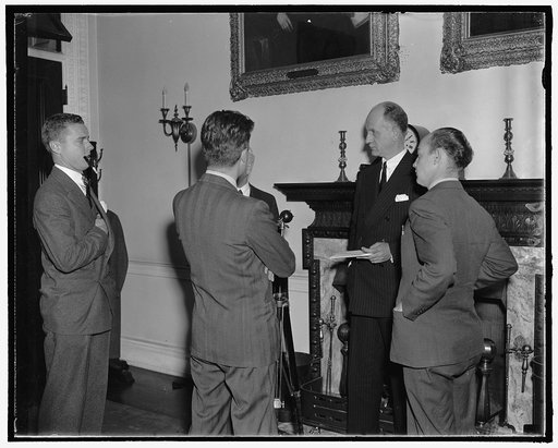 Undersecy. of State Sumner Welles holds press conference