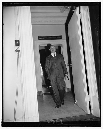 Archie Lockhead coming into office from Marganthau's, 2-23-39
