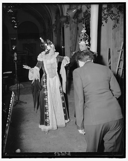 Dorothy [i.e. Dorothea] L. Lewis. Special Writer--as Queen, Gerry Dick, N.E.A.--as King, Betty Hines, Wash. Times Herald--Equerry