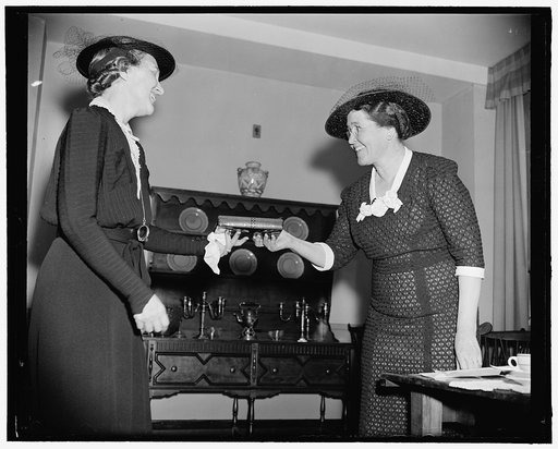Wives] of Congressmen in speaking class have commencement and awarding of prizes. Washington, D.C., March 17. Mrs. Hugh Butler's little publicized speaking class for wives of Congressmen today completed its schedule of classes and the group gathered at a luncheon to award prizes. Mrs. Will M. Whitti