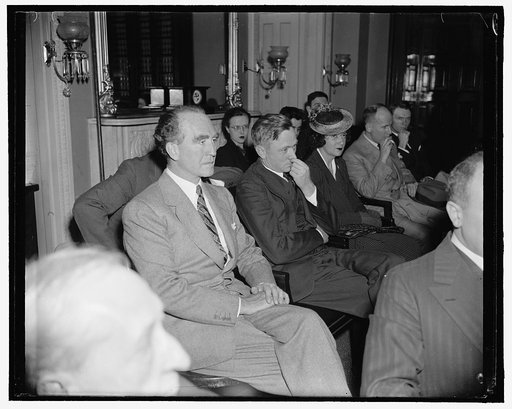 Attorney General accompanies Douglas to Judiciary committee hearing. Washington, D.C., March 24. Attorney General Frank Murphy was a surprise visitor with William O. Douglas to the Senate Judiciary Sub-committee which met this afternoon and in executive session quickly approved the former S.E.C. Cha