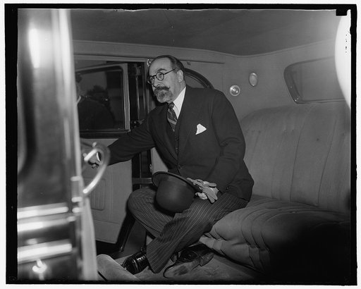 Spanish Ambassador Confers with President Roosevelt at White House. Washington, D.C., March 28. Leaving the White House today after a call on President Roosevelt, Spanish Ambassador Fernando De Los Rios said he would remain as Ambassador here for the present despite the surrender of Madrid. De Los R