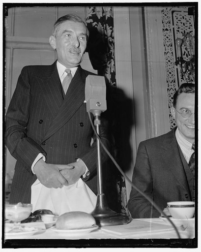 Germans are insulting American intelligence, Czech Minister tells members of press club. Washington, D.C., March 29. A guest of honor at a luncheon of the National Press Club today, Col. Vladimir S. Hurban, Czechoslovak Minister who refused to surrender his legation after Germany took over his count