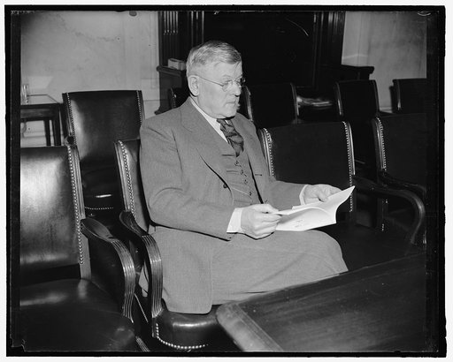 Senator from Wyoming. Washington, D.C., April 4. Senator H.H. Schwartz, democrat of Wyoming, from a new informal picture made today at the Capitol. 4-4-39