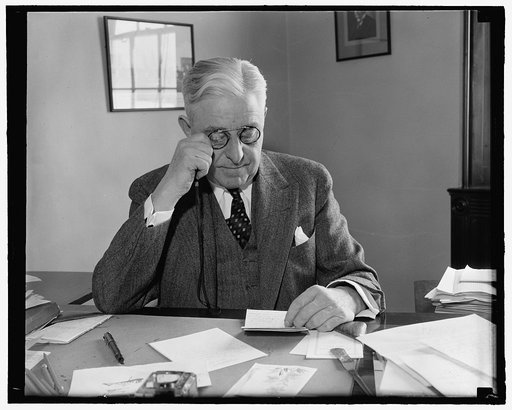 New Jersey congressman. Washington, D.C., April 8. A new informal picture of Rep. Donald H. McLean, republican of New Jersey. 4- 8-39