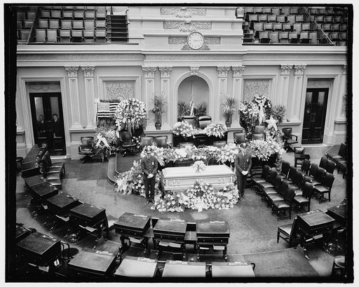 Body of Illinois Senator lies in state in Senate chamber. Washington, D.C., April 12. The body of the late Senator from Illinois, J. Ham Lewis lying in state in the Senate chamber today where final rites were conducted. 4-12-39