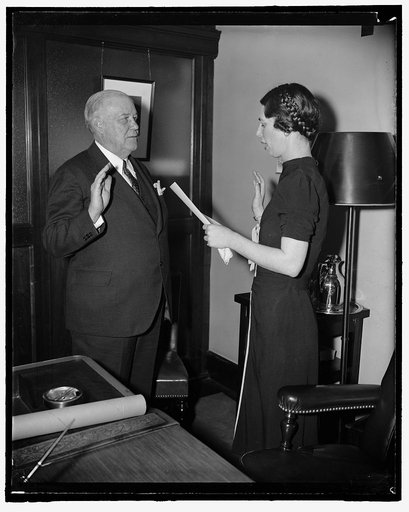 New FCC Commissioner takes oath. Washington, D.C., April 13. Frederick I. Thompson, recently named to succeed Judge Eugene Sykes as a member of the Federal Communication Commission, was today administered the oath of office by Pansy Wiltshire, FCC Personnel Assistant, 4-13-39